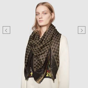 NWT Authentic Gucci Lamè GG Jacquard Shawl